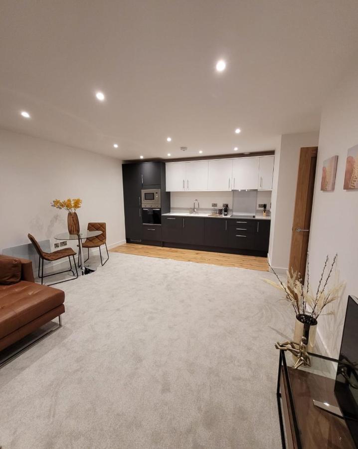 Luxury 1 Bed Apartment In The Centre Of Rochester Wainscot Esterno foto